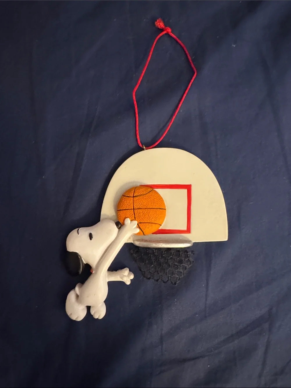 Peanuts Snoopy Basketball Ornament